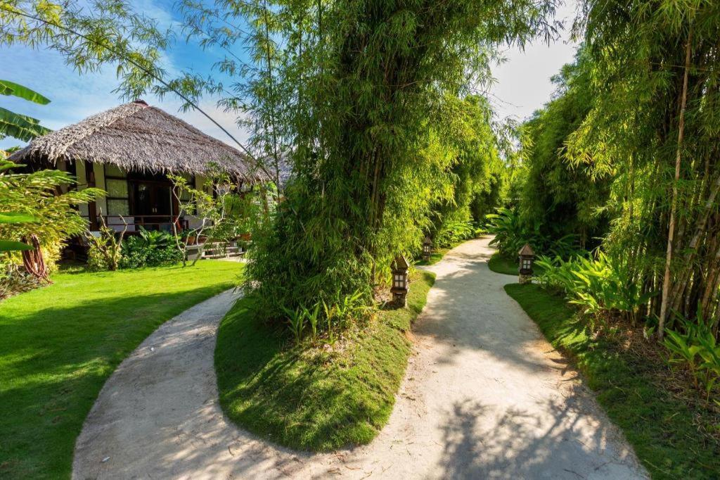 ג'נרל לונה Isla Cabana Resort מראה חיצוני תמונה